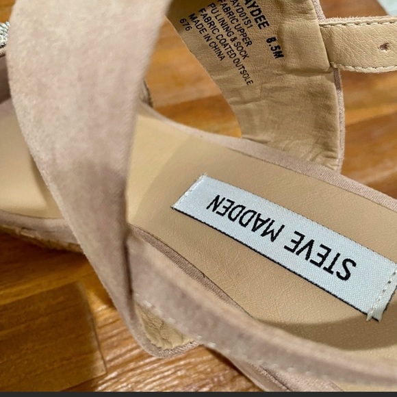 Steve Madden - Picture 4 of 4